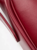 Bolsa Feminina de Ombro Meia Lua em Couro com Alça Ajustável - Luna