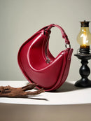 Bolsa Feminina de Ombro Meia Lua em Couro com Alça Ajustável - Luna