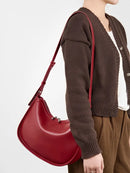 Bolsa Feminina de Ombro Meia Lua em Couro com Alça Ajustável - Luna