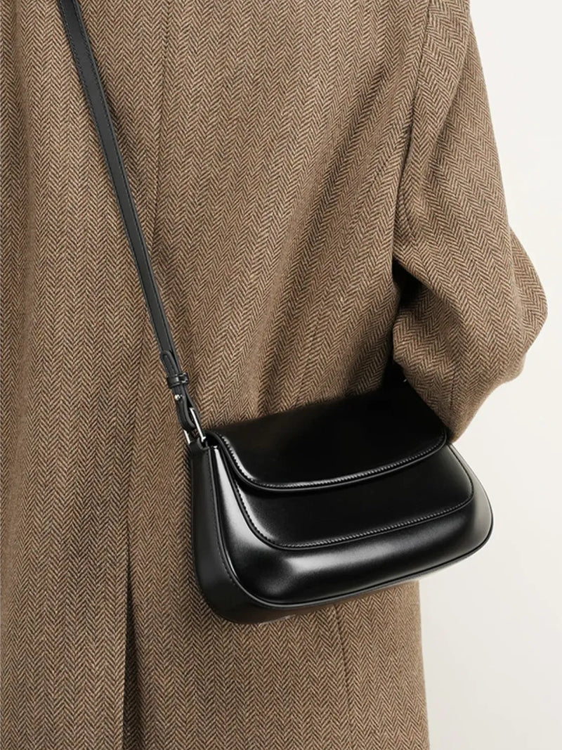 Bolsa Feminina Baguete Tiracolo em Couro PU com Alça Ajustável - Briana