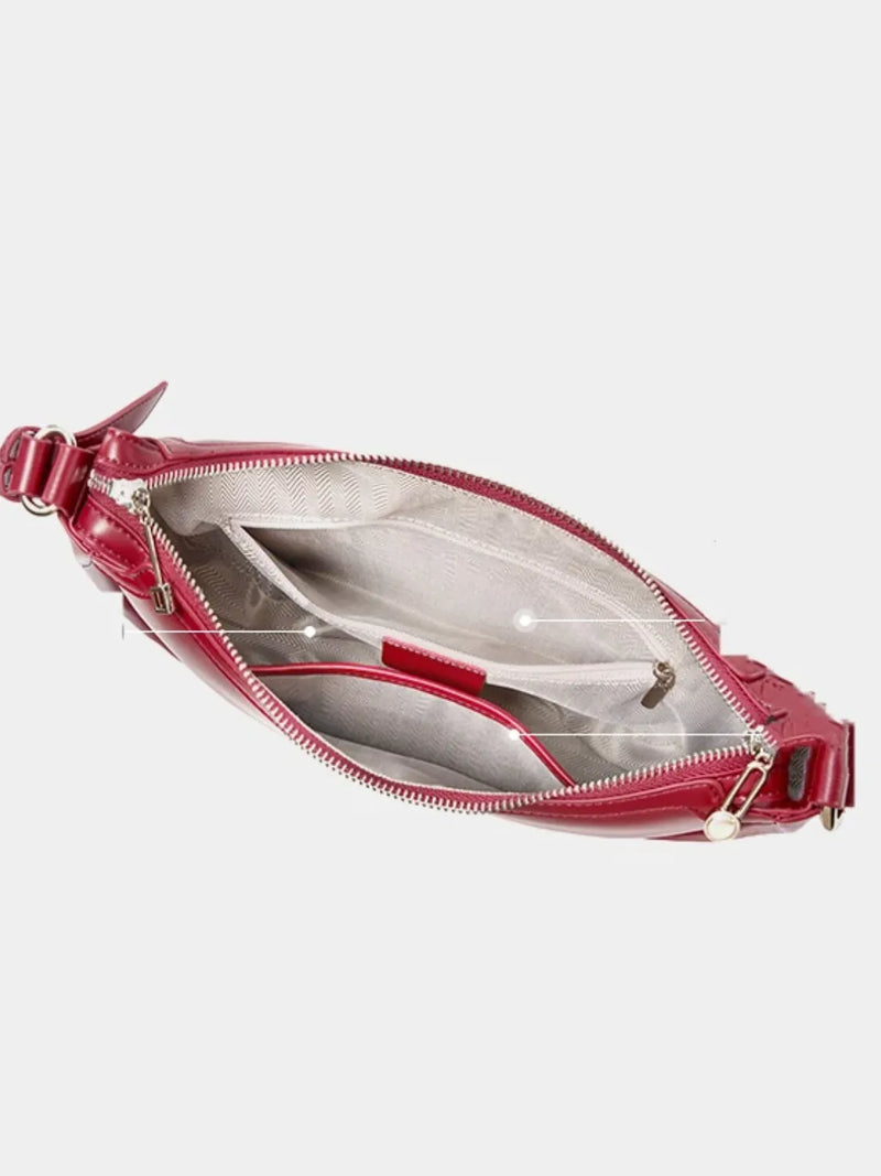 Bolsa Feminina de Ombro Meia Lua em Couro com Alça Ajustável - Luna