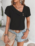 Blusa Monocromática com Recorte Elegante